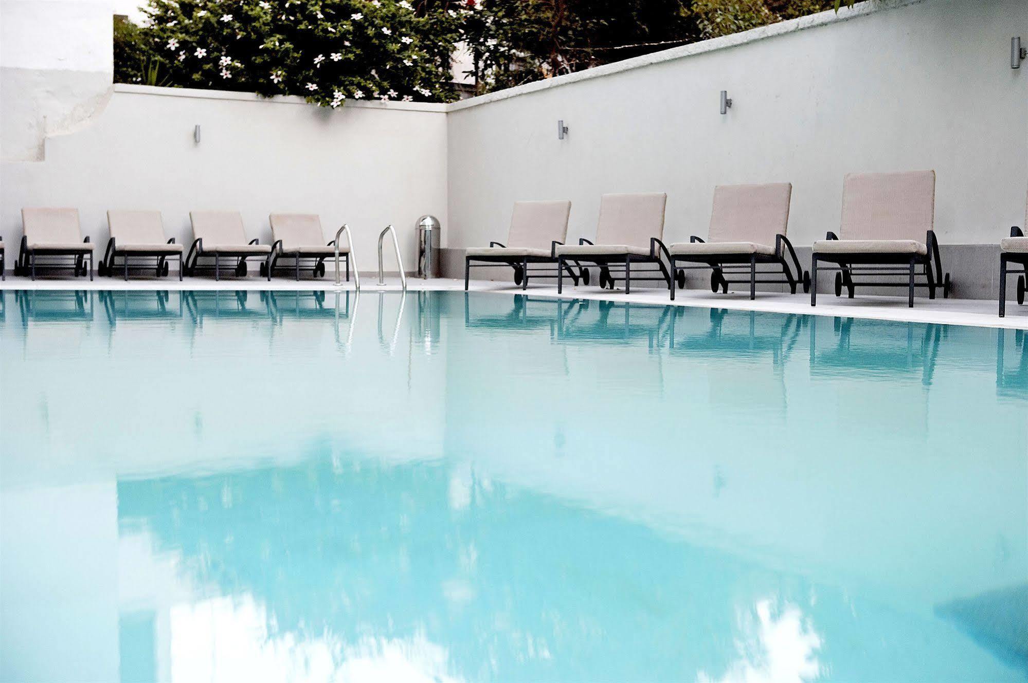 Hotel Angela Downtown 3*